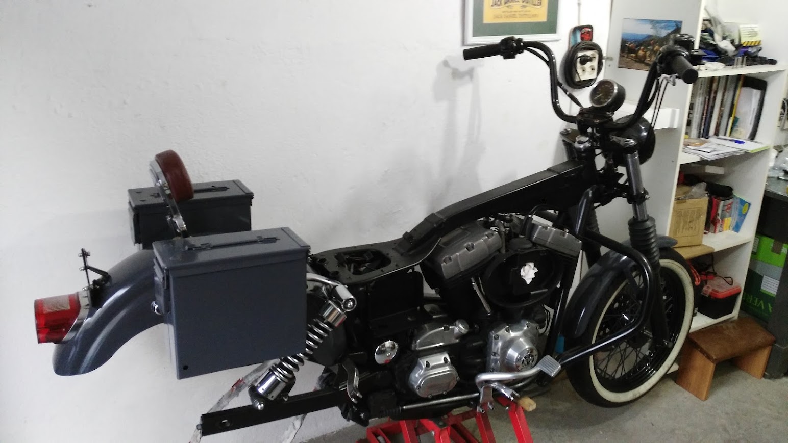 Montaje horquilla, guardabarros y maletas militares